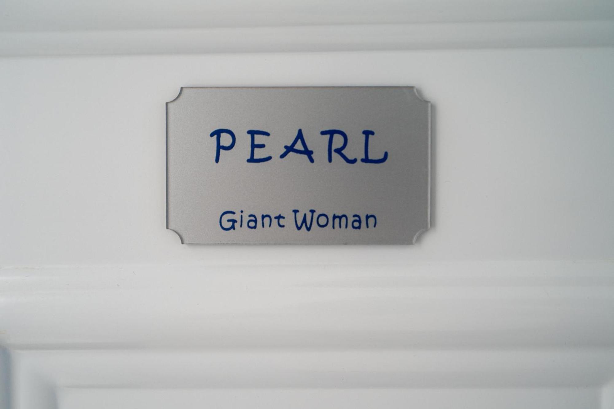 Appartement Giant Woman à Tsoútsouros Extérieur photo